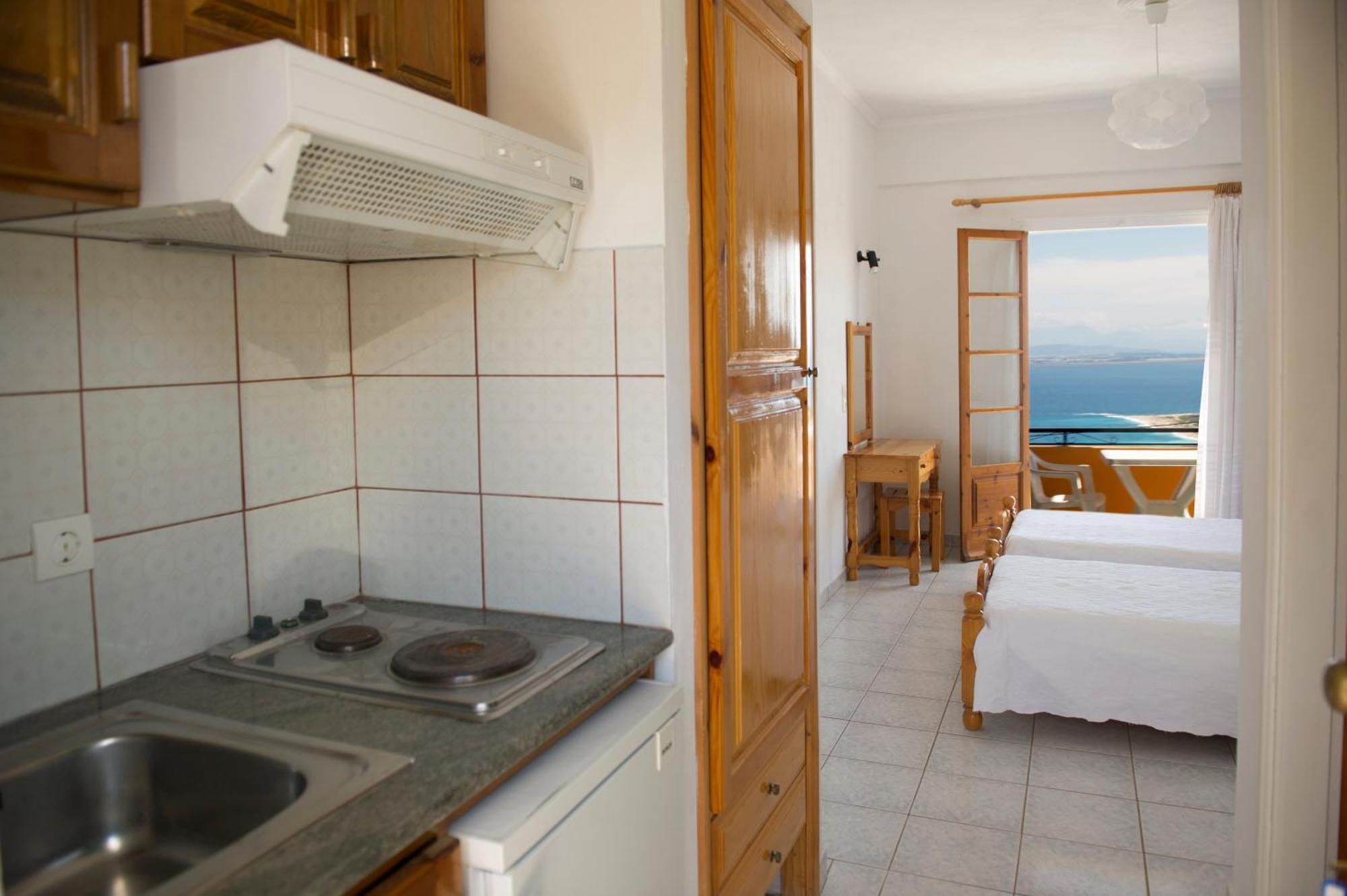 Pansion Laertes Apartman Cukaládesz Kültér fotó
